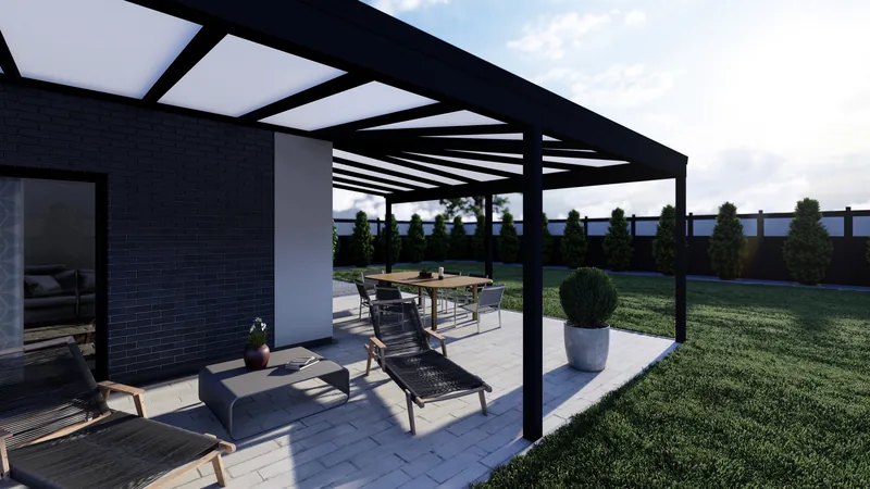Anthrazitfarbene Terrassenüberdachung an einer Doppelhaushälfte mit seitlicher Sichtschutzwand und hellen Loungemöbeln