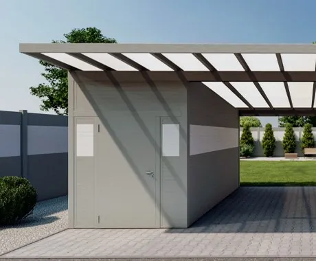 Gerätehaus in Hellgrau mit Tür unter einem weit überstehenden Pultdach aus Opal-Eindeckung